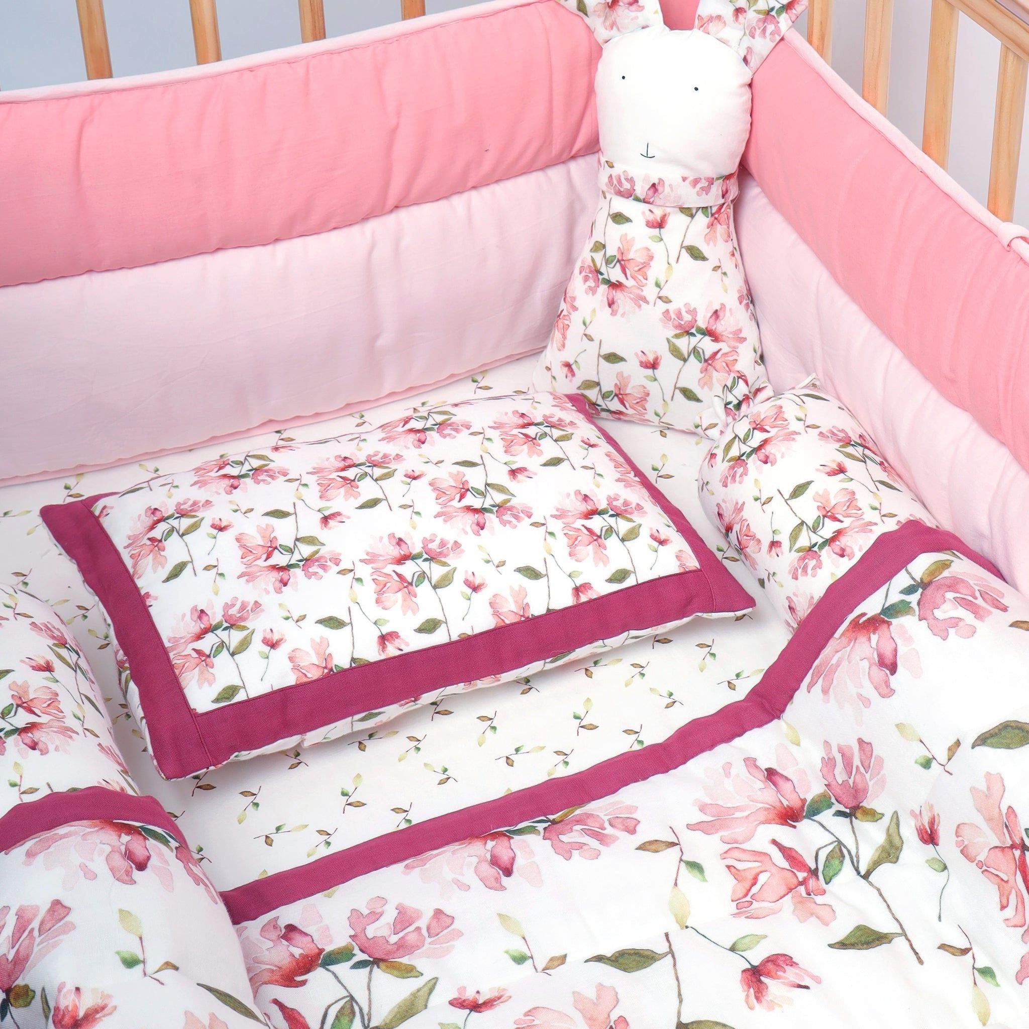 Chrysanthemum Muslin Cot Bedding Set with quilt